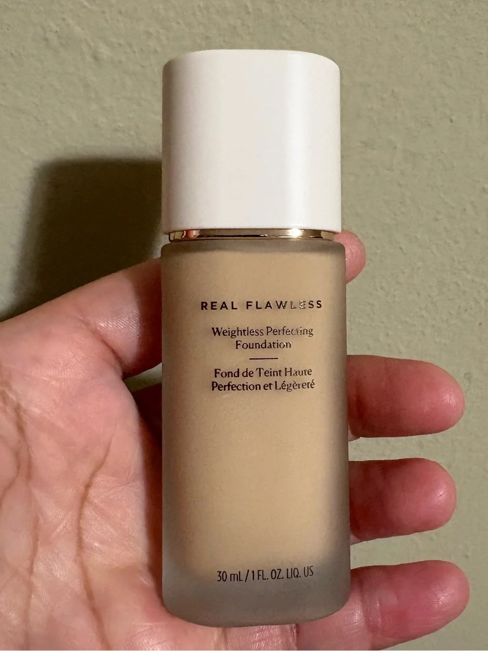 Laura Mercier Real Flawless Weightless Perfecting Foundation 2N1 • CASHEW New
